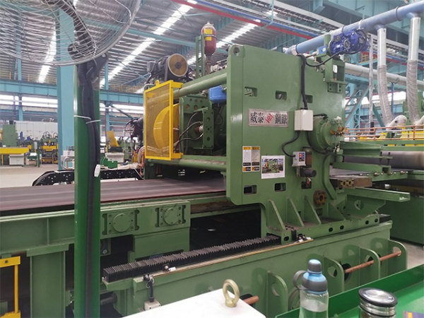 厚板追剪剪切動作影片