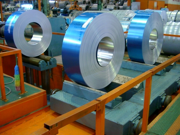 双位置原料備料台